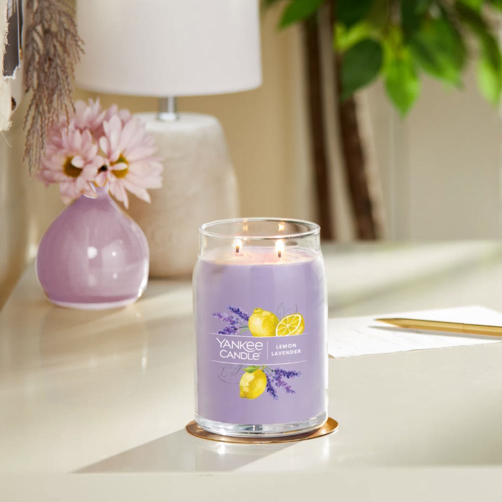 Yankee Candle Lemon Lavender Large Jar Extra Image 2